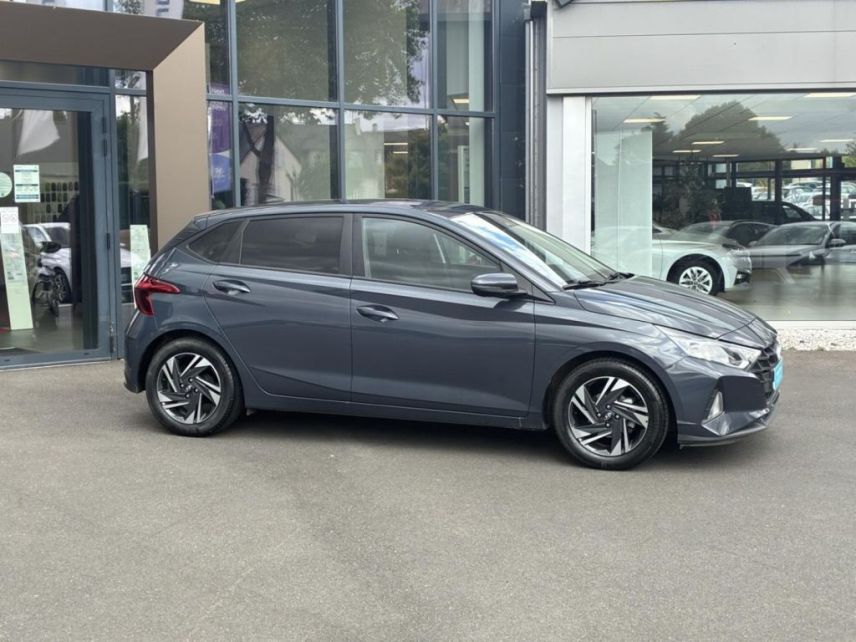 14400 : Hyundai Bayeux - Trajectoire Automobiles - HYUNDAI i20 - i20 - Aurora Grey Métal - Traction - Essence