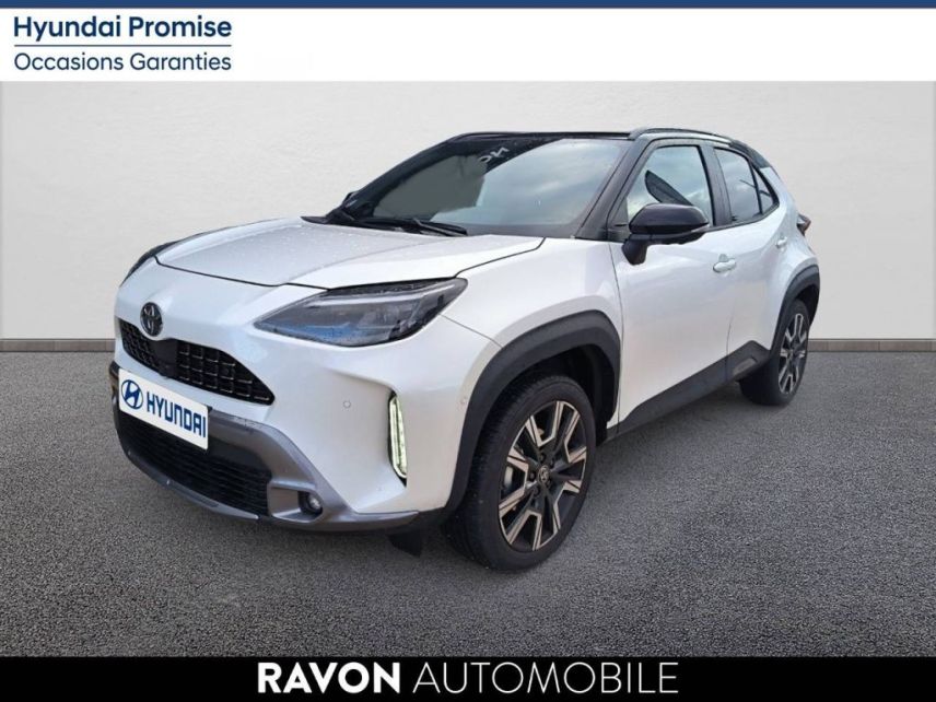 42100 : Hyundai Saint-Etienne - Ravon Automobile - TOYOTA YARIS CROSS HYBRIDE Premiere - YARIS CROSS - Blanc - Automate à fonct. Continu - Essence / Courant électrique