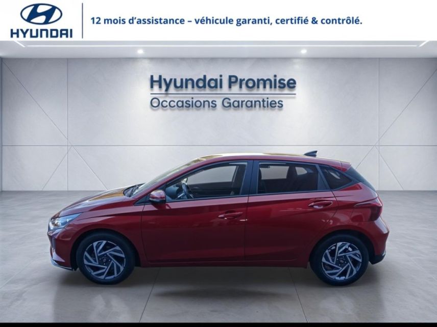 56000 : Hyundai Vannes - Park Lann Automobiles - HYUNDAI i20 - i20 - Dragon Red Métal - Traction - Essence