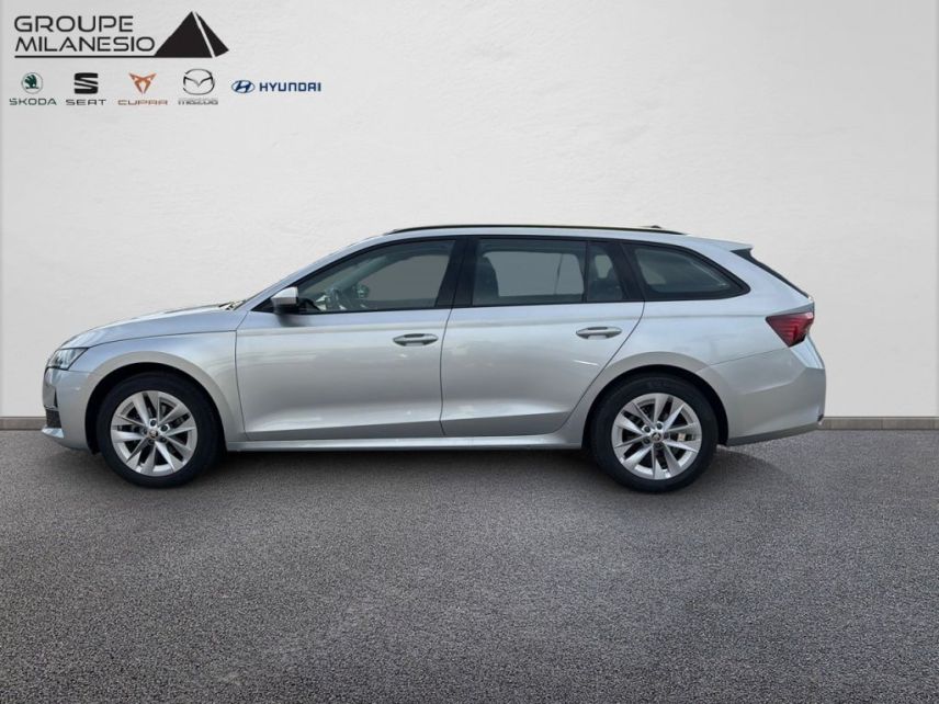 13730 : Hyundai Marignane - Cap Milanesio - SKODA OCTAVIA COMBI Selection - OCTAVIA COMBI (03/2024) - Gris - Automate sequentiel - Diesel