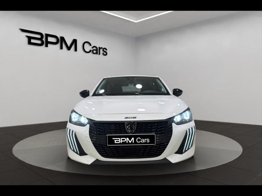 92130 : Hyundai ISSY-LES-MOULINEAUX - BPM Cars - PEUGEOT 208 - 208 - Blanc Banquise (O) - Traction - Essence