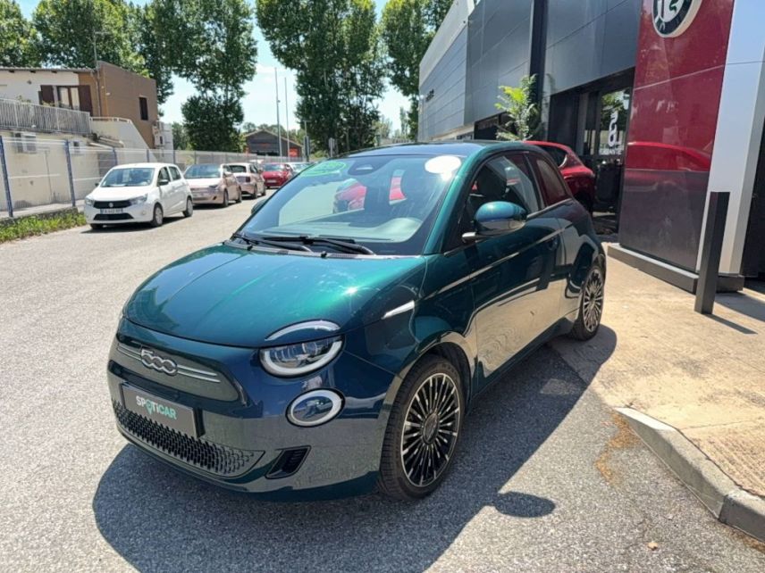 04100 : Hyundai Manosque - Pedinielli - FIAT 500e BERLINE Nouvelle 500 - 500 III ELECTRIQUE - Bleu - Automate à fonct. Continu - Courant électrique