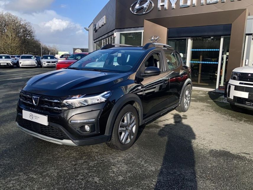 49070 : Hyundai Angers - Oceane Automobiles - DACIA SANDERO Stepway Confort - SANDERO III - Noir - Boîte manuelle - Essence sans plomb
