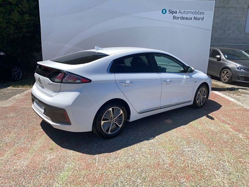 33110 : Hyundai Bordeaux Nord Le Bouscat - Sipa Automobiles - HYUNDAI IONIQ Executive - IONIQ - BLANC - Automate sequentiel - Essence / Courant électrique