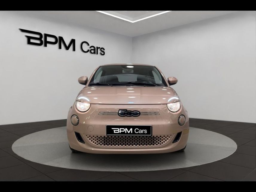 92130 : Hyundai ISSY-LES-MOULINEAUX - BPM Cars - FIAT 500 - 500 - Rose Gold métal - Traction - Electrique