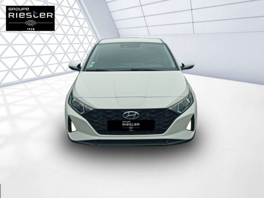 77600 : Hyundai Bussy-Saint-Georges - Protea by Riester - HYUNDAI i20 Intuitive - i20 III - BLANC - Automate sequentiel - Essence sans plomb