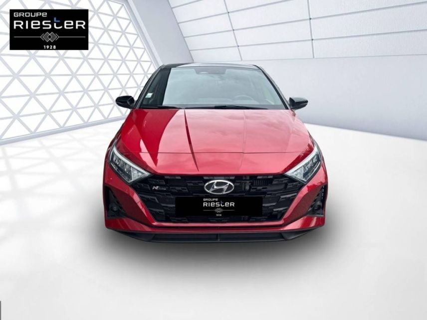 77600 : Hyundai Bussy-Saint-Georges - Protea by Riester - HYUNDAI i20 N Line Michel Vaillant - i20 III - Rouge - Automate sequentiel - Essence sans plomb