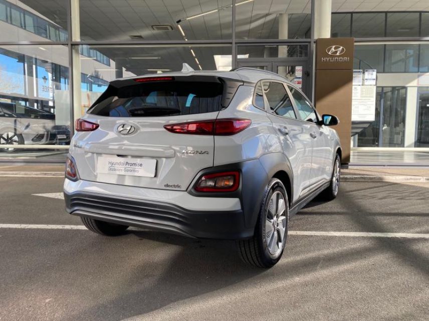 45000 : Hyundai Orléans Motors - HYUNDAI Kona - Kona - Chalk White Métal - Traction - Electrique