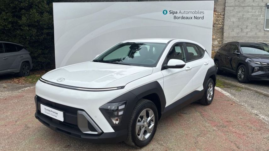 33110 : Hyundai Bordeaux Nord Le Bouscat - Sipa Automobiles - HYUNDAI KONA Intuitive - KONA (02/2023) - BLANC - Automate sequentiel - Essence / Courant électrique
