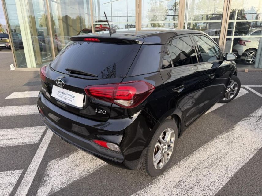 37540 : Hyundai Tours - EOS des Nations - HYUNDAI i20 - i20 - Blanc - Traction - Essence