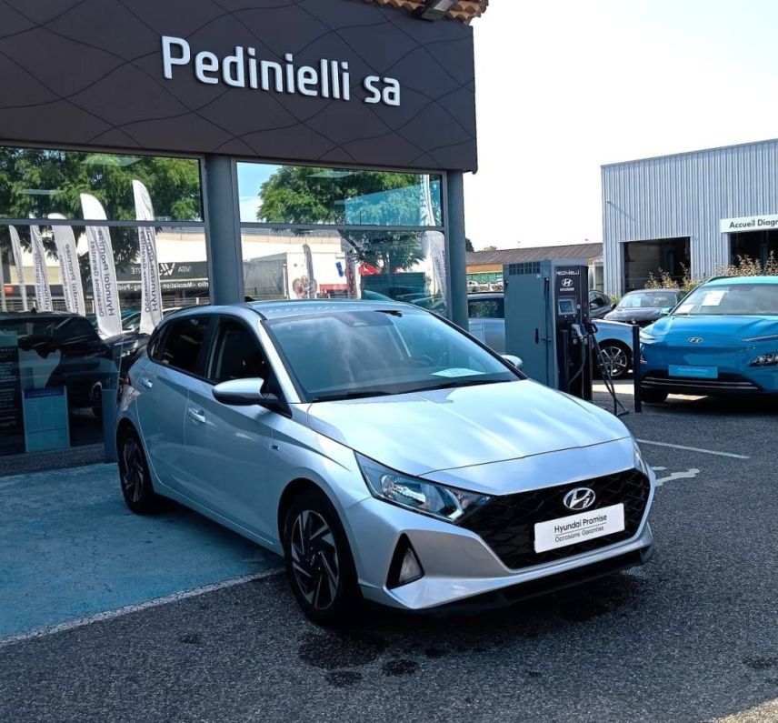 84120 : Hyundai PERTUIS - SA PEDINIELLI - HYUNDAI i20 Intuitive - i20 III - Gris - Boîte manuelle - Essence sans plomb