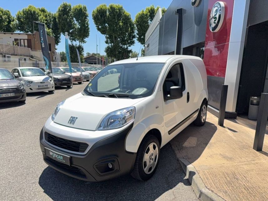 04100 : Hyundai Manosque - Pedinielli - FIAT FIORINO PRO LOUNGE - FIORINO - BLANC - Boîte manuelle - Diesel