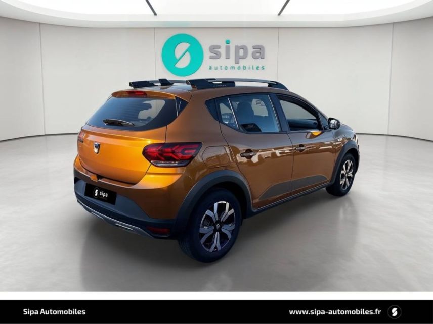 33260 : Hyundai Arcachon - Sipa Automobiles - DACIA SANDERO Stepway Confort - SANDERO III - Orange - Boîte manuelle - Essence sans plomb