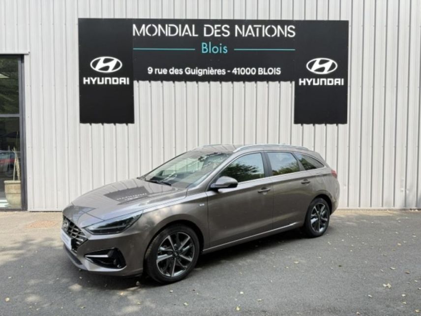 41000 : Hyundai Blois - Mondial des Nations - HYUNDAI i30 SW - i30 SW - Silky Bronze Métal - Traction - Essence/Micro-Hybride