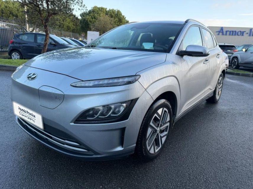 56000 : Hyundai Vannes - Park Lann Automobiles - HYUNDAI Kona - Kona - Shimmering Silver Métal - Traction - Electrique