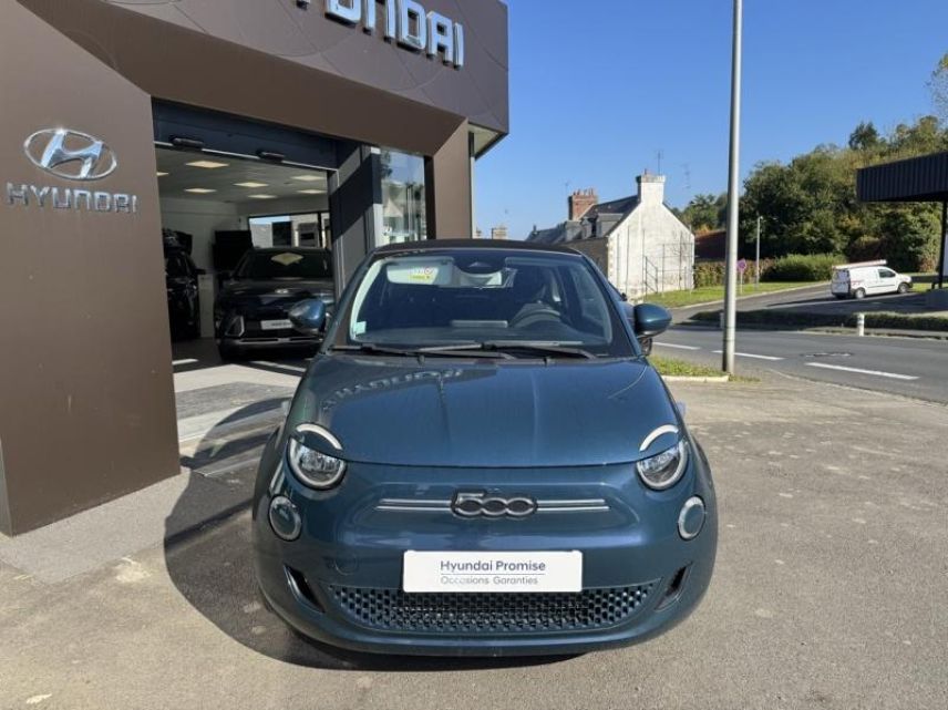 50300 : Hyundai Avranches - GCA - FIAT 500 - 500 - Celestial Blue tri-couche - Traction - Electrique