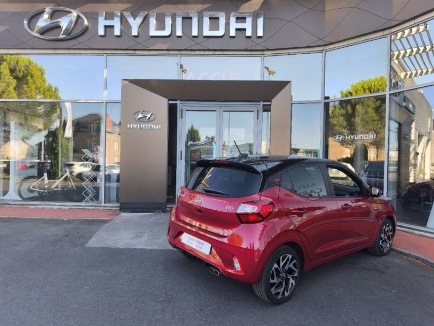 19100 : Hyundai Brive-la-Gaillarde - Garage Pouget - HYUNDAI i10 - i10 - Dragon Red Métal/Toit/rétros Black - Traction - Essence