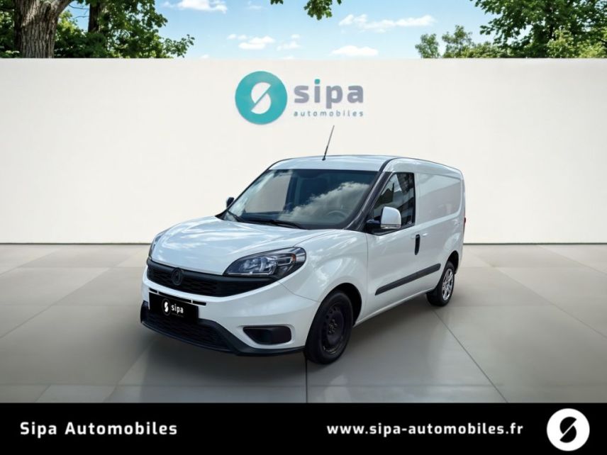 33110 : Hyundai Bordeaux Nord Le Bouscat - Sipa Automobiles - FIAT DOBLO CARGO BUSINESS - DOBLO II - BLANC - Boîte manuelle - Diesel