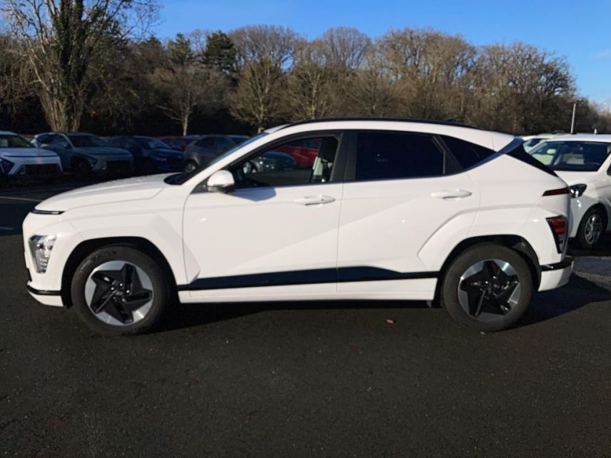 49070 : Hyundai Angers - Oceane Automobiles - HYUNDAI KONA ELECTRIC Premium - KONA ELECTRIQUE II - Blanc - Automate à fonct. Continu - Courant électrique