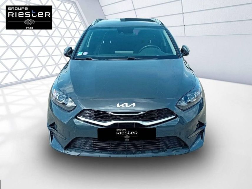 77120 : Hyundai Coulommiers - Protea by Riester - KIA CEED SW Active - CEED III - Gris - Boîte manuelle - Essence sans plomb