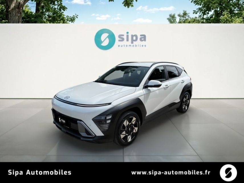 33110 : Hyundai Bordeaux Nord Le Bouscat - Sipa Automobiles - HYUNDAI KONA Executive - KONA II - ATLAS WHITE. - Automate sequentiel - Essence / Courant électrique