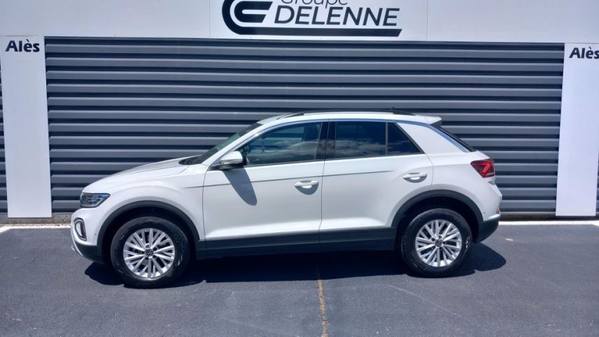 30100 : Hyundai Alès - Auto Hall - VOLKSWAGEN T-ROC Life - T-ROC - Blanc - Boîte manuelle - Essence sans plomb