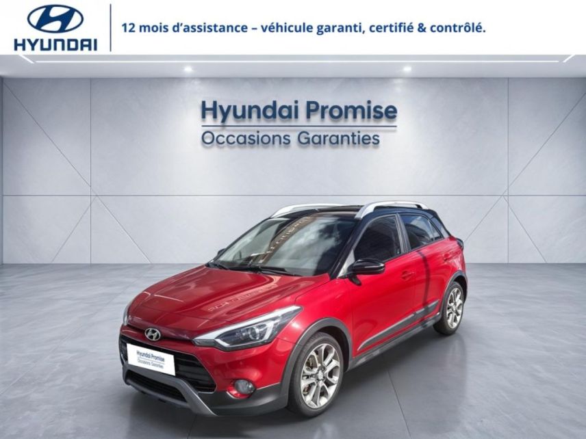 45000 : Hyundai Orléans - GCA - HYUNDAI i20 Active - i20 Active - Passion Red/Toit rétro Phantom Black - Traction - Essence