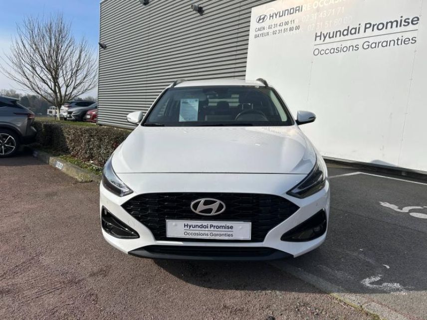 14100 : Hyundai Lisieux - Trajectoire Automobiles - HYUNDAI i30 SW - i30 SW - Serenity White métal - Traction - Essence