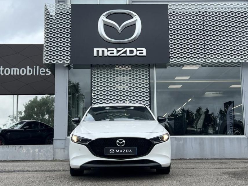 29000 : Hyundai Quimper - Iroise Automobiles - MAZDA Mazda 3 - Mazda 3 - Blanc - Traction - Essence/Micro-Hybride