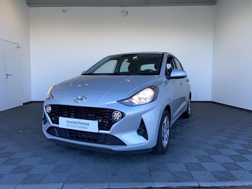85000 : Hyundai MoceanRent | La Roche-sur-Yon - Océane Auto - HYUNDAI i10 Intuitive - i10 III - Gris - Boîte manuelle - Essence sans plomb