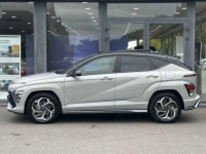 57100 : Hyundai Thionville - Théobald Automobiles - HYUNDAI Kona - Kona - Cyber Gray métallisé/Toit/rétros Black - Traction - Hybride : Essence/Electrique