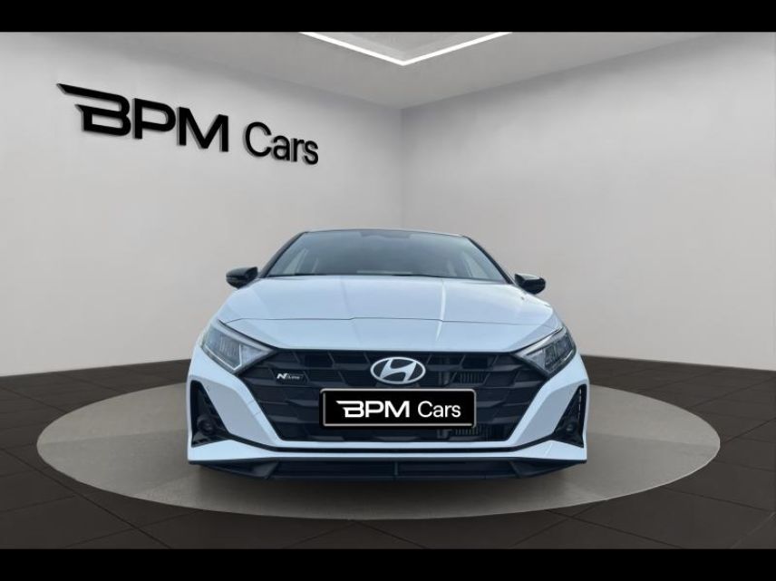 36000 : Hyundai Châteauroux - BPM Cars - HYUNDAI i20 - i20 - Atlas White/Toit+rétros Black - Traction - Essence