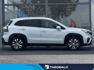 57200 : Hyundai Sarreguemines - Theobald Automobiles - SUZUKI S-Cross - S-Cross - Cool White Pearl métallisé - Traction - Hybride : Essence/Electrique