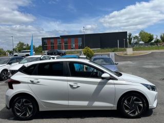 64100 : Hyundai Bayonne - Oceanic Auto - HYUNDAI i20 - i20 - Polar White - Traction - Essence