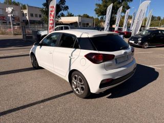 84120 : Hyundai PERTUIS - SA PEDINIELLI - HYUNDAI i20 Intuitive - i20 II - BLANC - Boîte séquentielle - Essence sans plomb