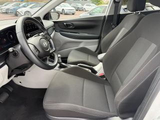 14100 : Hyundai Lisieux - Trajectoire Automobiles - HYUNDAI i20 - i20 - Atlas White - Traction - Essence