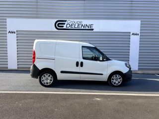 30100 : Hyundai Alès - Auto Hall - FIAT DOBLO CARGO BUSINESS - DOBLO II - Blanc - Boîte manuelle - Diesel