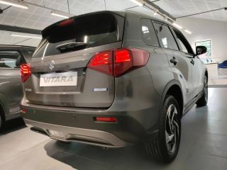 78000 : Hyundai Versailles - SOCOHY - SUZUKI Vitara - Vitara - Titan Dark Gray Pearl métallisé - Traction - Essence/Micro-Hybride