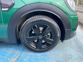 89100 : Hyundai Sens - APS - MINI Countryman - Countryman - British Racing Green IV - Traction - Essence
