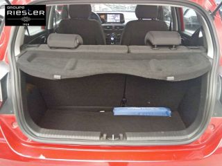 60740 : Hyundai Saint-Maximin - Protea by Riester - HYUNDAI i10 Intuitive - i10 III - Rouge - Boîte manuelle - Essence sans plomb