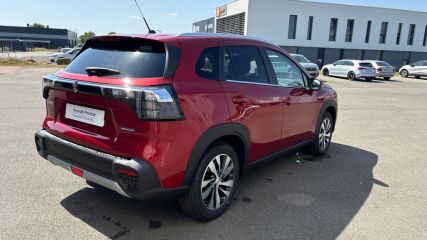 85300 : Hyundai Challans - Océane Auto - SUZUKI S-CROSS Style - S-CROSS II - Rouge - Boîte manuelle - Essence sans plomb