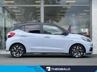 57200 : Hyundai Sarreguemines - Theobald Automobiles - HYUNDAI i10 - i10 - Slate Blue/Toit Phantom Black - Traction - Essence