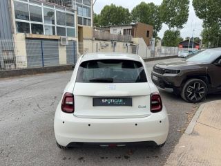 04100 : Hyundai Manosque - Pedinielli - FIAT 500e BERLINE Action Plus - 500 III ELECTRIQUE - Blanc                                              - Automate à fonct. Continu - Courant électrique