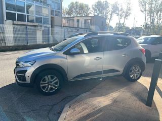 04100 : Hyundai Manosque - Pedinielli - DACIA SANDERO Stepway Confort - SANDERO III - Gris - Boîte manuelle - Essence sans plomb