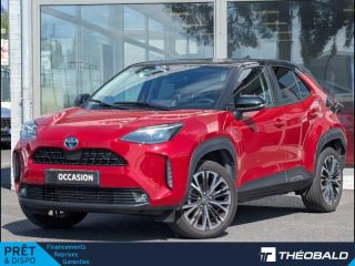 57200 : Hyundai Sarreguemines - Theobald Automobiles - TOYOTA Yaris Cross - Yaris Cross - Rouge Intense/Toit Noir - Traction - Hybride : Essence/Electrique
