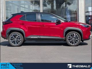 57200 : Hyundai Sarreguemines - Theobald Automobiles - TOYOTA Yaris Cross - Yaris Cross - Rouge Intense/Toit Noir - Traction - Hybride : Essence/Electrique