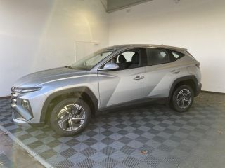 85000 : Hyundai MoceanRent | La Roche-sur-Yon - Océane Auto - HYUNDAI TUCSON Initia - TUCSON IV - Gris - Boîte automatique - Essence / Courant électrique