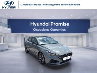 56000 : Hyundai Vannes - Park Lann Automobiles - HYUNDAI i30 Fastback - i30 Fastback - Dark Knight Métal - Traction - Essence/Micro-Hybride