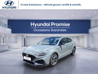56000 : Hyundai Vannes - Park Lann Automobiles - HYUNDAI i30 Fastback - i30 Fastback - Dark Knight Métal - Traction - Essence/Micro-Hybride