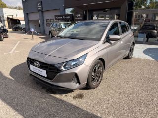 84120 : Hyundai PERTUIS - SA PEDINIELLI - HYUNDAI i20 Initia - i20 III - Gris - Boîte manuelle - Essence sans plomb